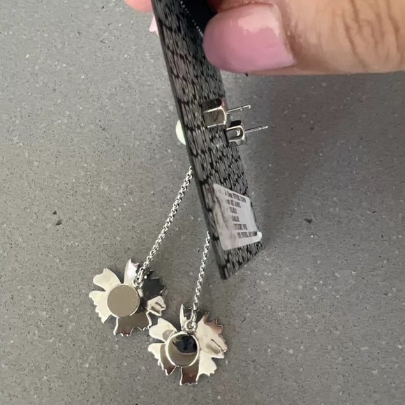 Marc By Marc Jacobs - NWT - Pinwheel Flower Drop Earrings - Picture 6 of 7